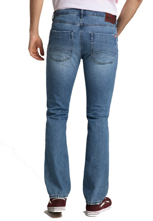 Herr byxor jeans Mustang Michigan Straight  1011180-5000-544