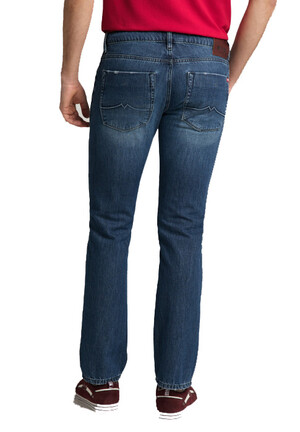 Herr byxor jeans Mustang Michigan Straight  1011180-5000-883