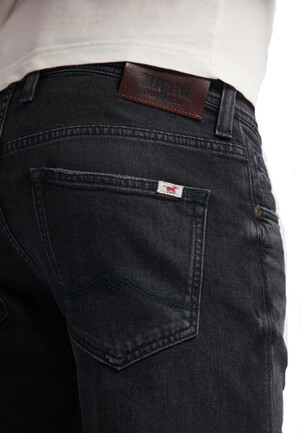 Herr byxor jeans Mustang  Oregon Straight  1008469-4000-883